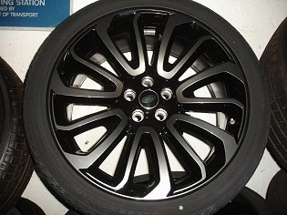 22" Range Rover Vogue Style 16 Alloy Wheels / Tyres